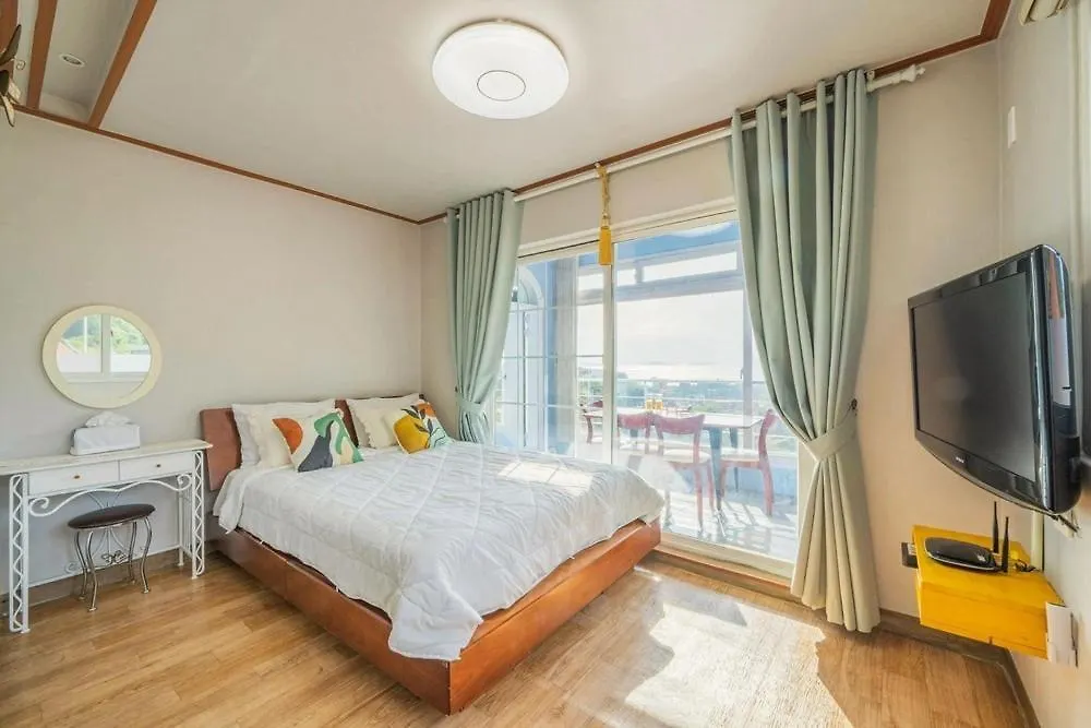Ganghwa Petit Pension Incheon