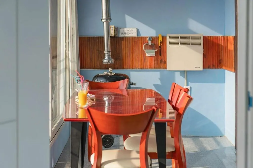 Ganghwa Petit Pension Incheon 0*,