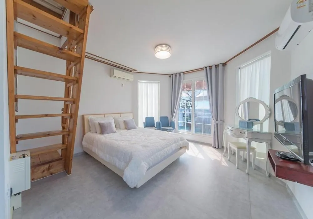 Ganghwa Petit Pension 인천 대한민국