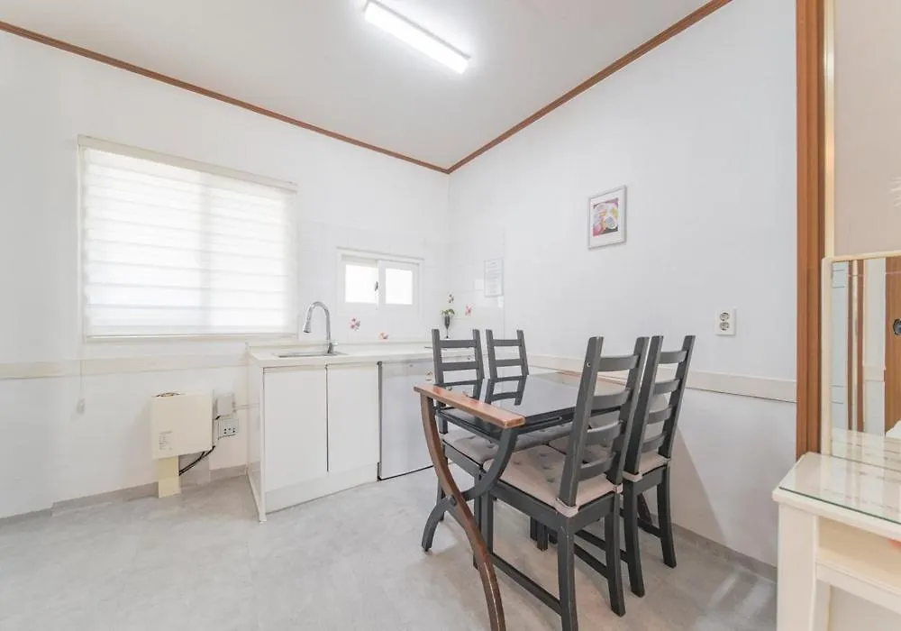 Ganghwa Petit Pension 인천