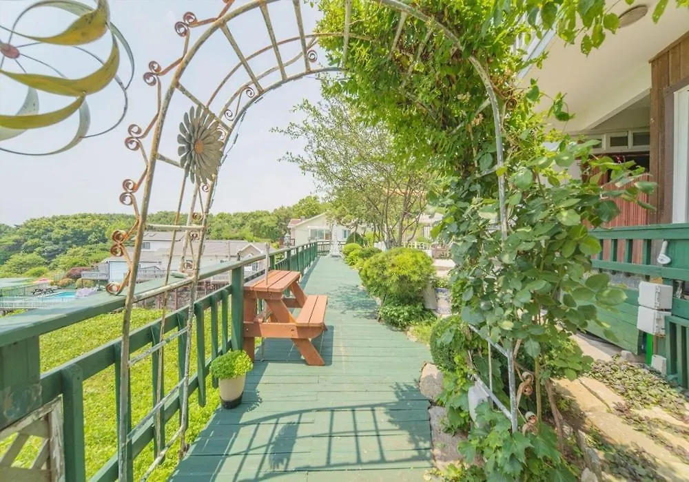 Ganghwa Petit Pension Incheon Wisma tamu