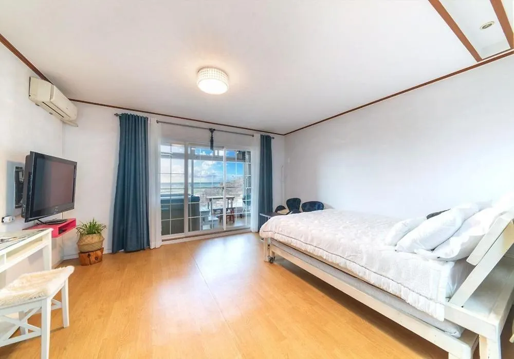 Ganghwa Petit Pension Incheon 0*,  Korsel