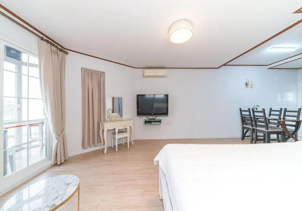 Ganghwa Petit Pension Incheon