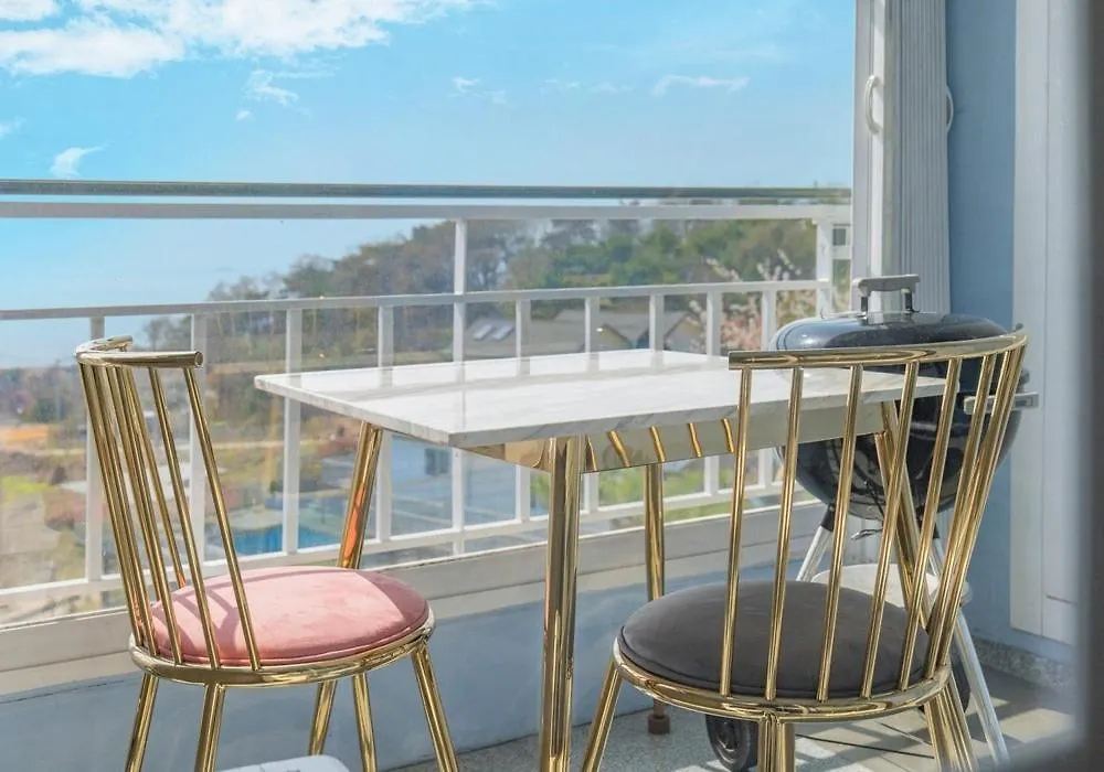 Wisma tamu Ganghwa Petit Pension Incheon