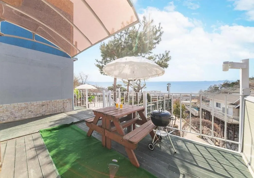 Wisma tamu Ganghwa Petit Pension Incheon Korsel