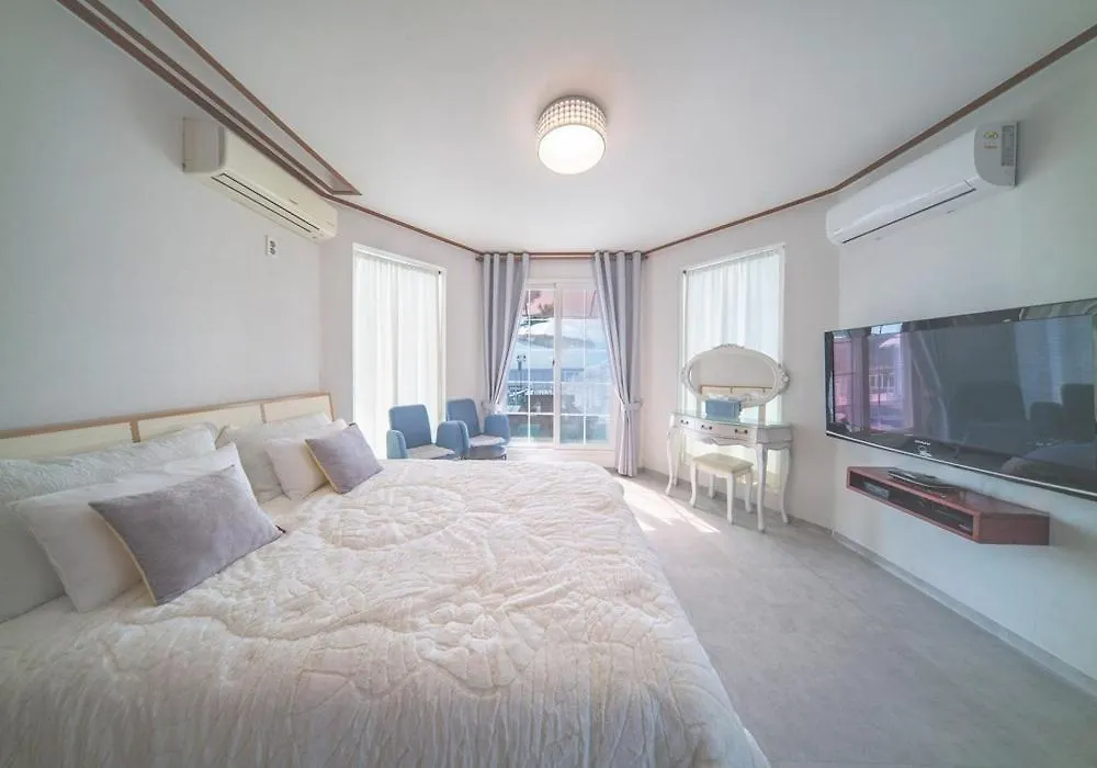 Ganghwa Petit Pension Incheon